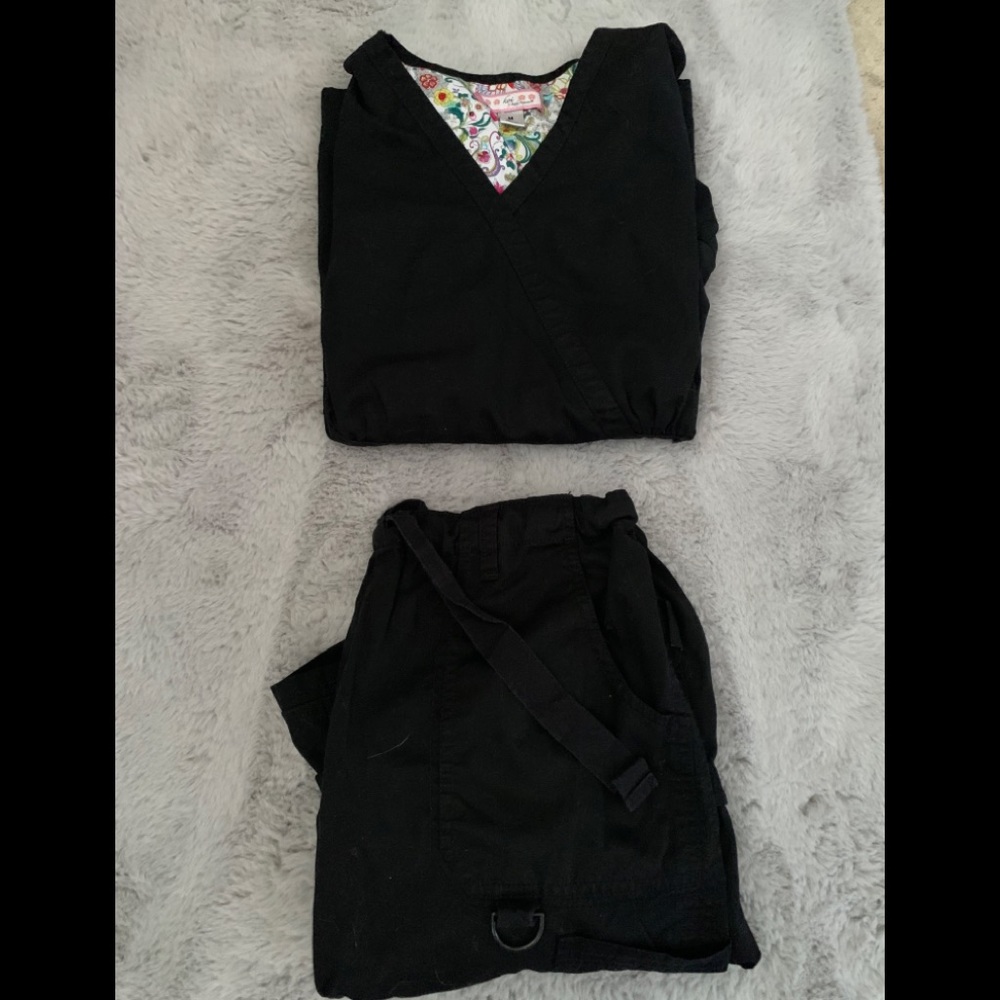 Koi scrubs